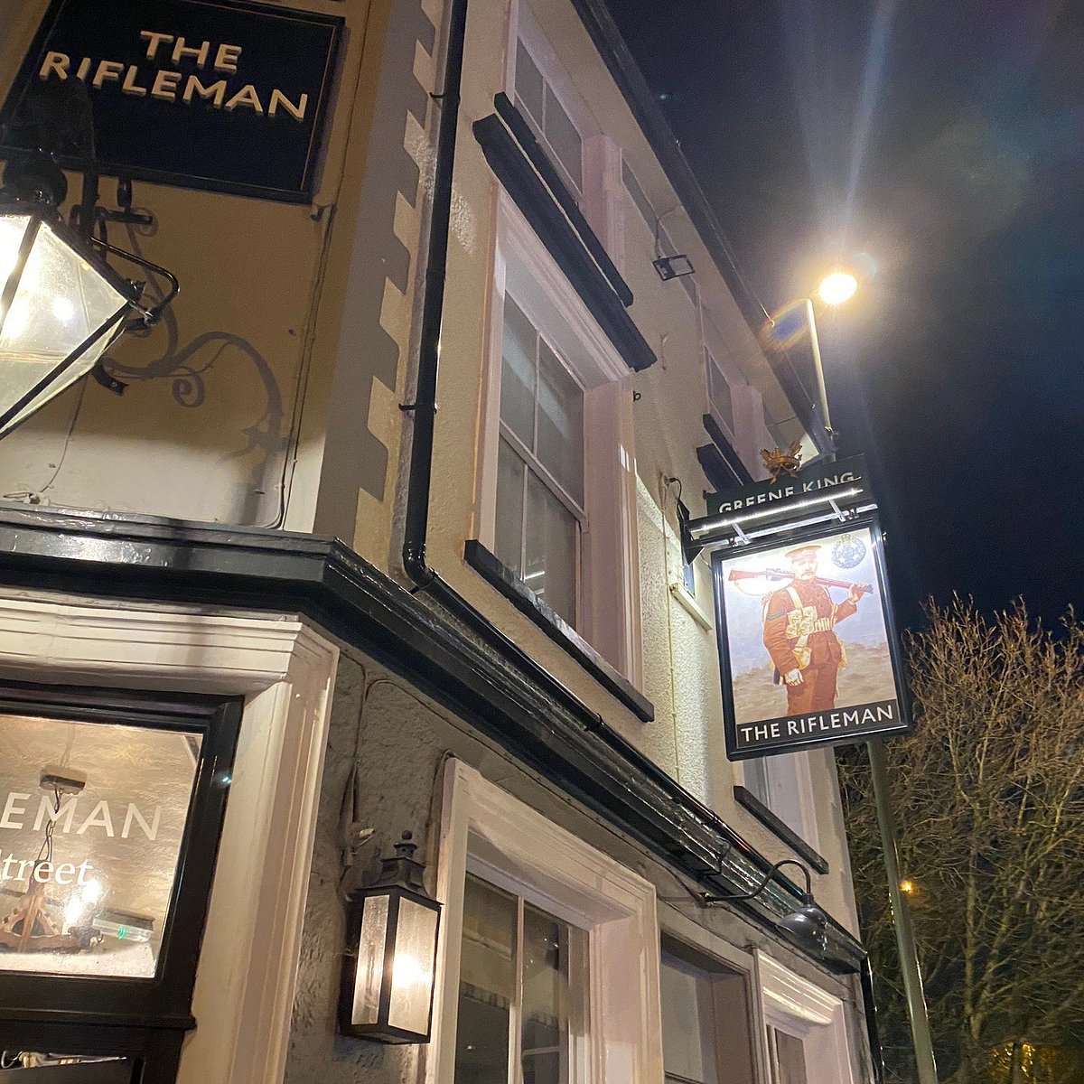 The Rifleman pub sign, Epsom